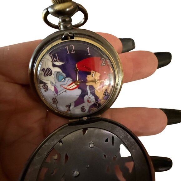 Disney The Little Mermaid Ursula & Ariel Pocket Watch Necklace With Chain Bronze - Picture 5 of 6